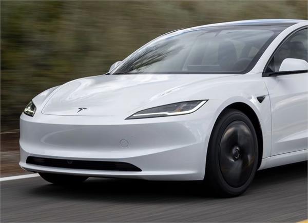tesla introduces 2 electric vehicle variants