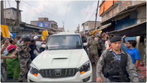 suvendu alleges attack on his car trinamool calls it peoples anger