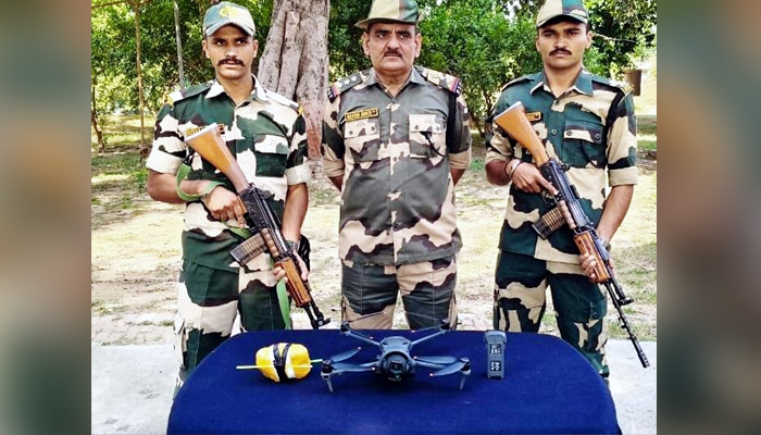 BSF ਦੀ ਵੱਡੀ ਕਾਰਵਾਈ, 5 ਕਰੋੜ ਦੀ ਹੈਰੋਇਨ ਸਣੇ ਦੋ ਡਰੋਨ ਜ਼ਬਤ