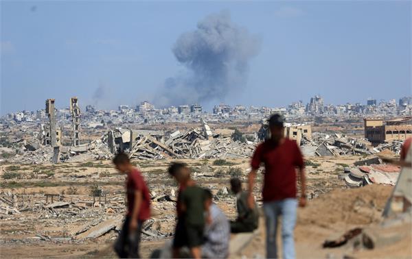 tensions rise amid israeli bombing in gaza talks with hamas
