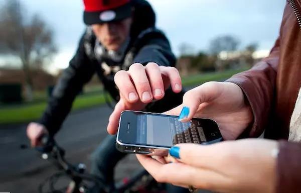 iphone smuggling gang case china