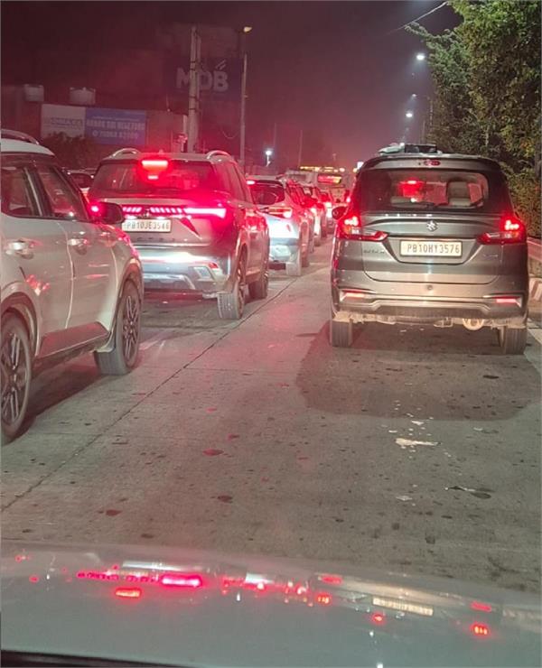 heavy traffic jam in ludhiana south city overnight