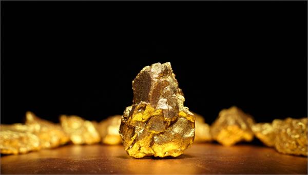 216 000 tonnes of gold have been extracted from the earth