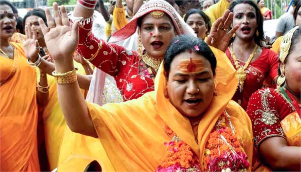 kaushalya nand giri leaves kinnar akhara