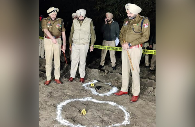 ਪੁਲਸ ਤੇ ਲੁਟੇਰਿਆਂ ਵਿਚਾਲੇ ਗੋਲੀਬਾਰੀ, ਜਵਾਬੀ ਕਾਰਵਾਈ ’ਚ ਮੁਲਜ਼ਮ ਨੂੰ ਲੱਗੀ ਗੋਲੀ