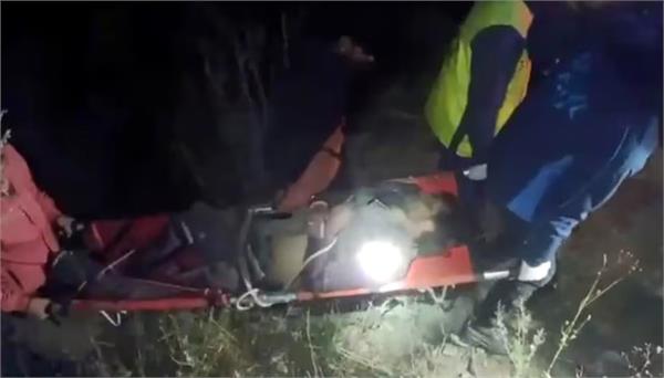 wedding car falls into gorge