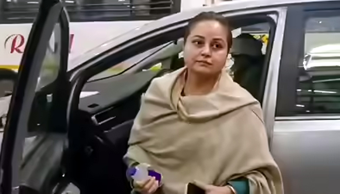 ਜਦੋਂ ਕਿਡਨੀ ਦੇਣ ਦੀ ਗੱਲ ਆਈ ਤਾਂ ਬੇਟਾ ਭੱਜ ਗਿਆ: ਰੋਹਿਣੀ ਆਚਾਰੀਆ