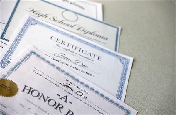 the business of making fake certificates and degrees for job
