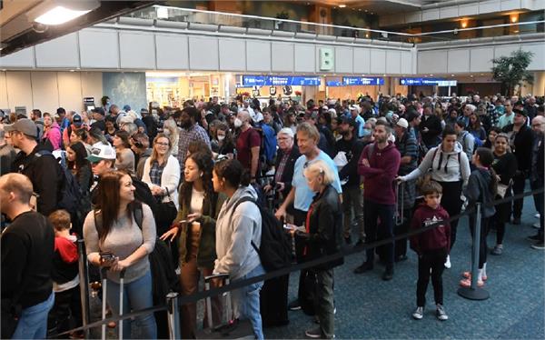 us orders 10 reduction in flights at major airports