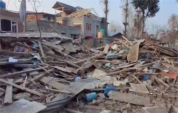 dr umar house demolished