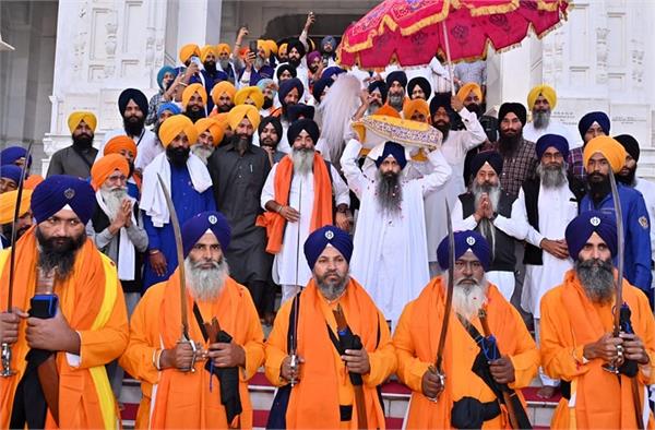 shaheedi nagar kirtan reaches sachkhand sri harmandir sahib