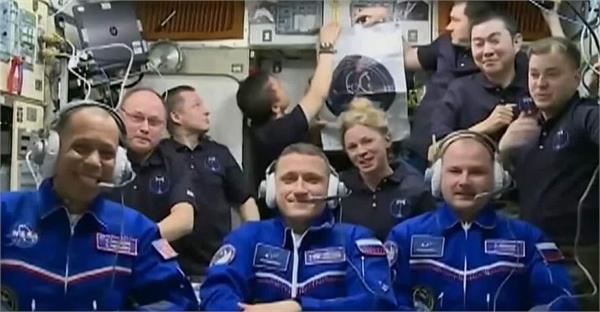 3 crew members reached iss