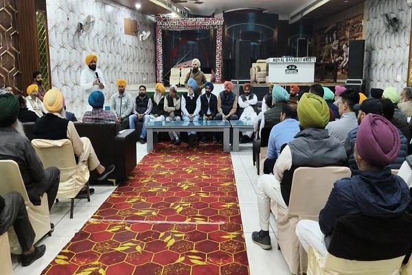 big setback for akali dal ahead of zila parishad elections in punjab