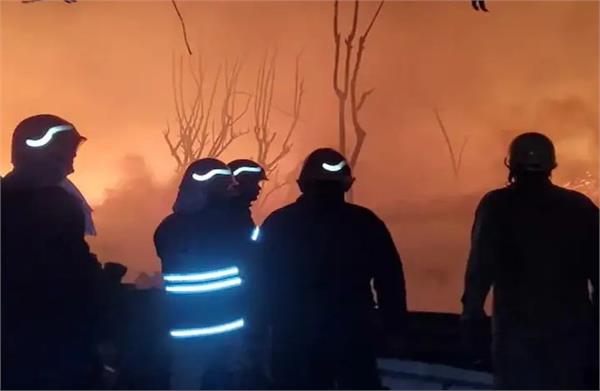 fire causes havoc near rithala metro station