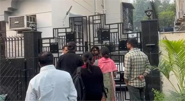 ed raids 40 places in jharkhand and west bengal