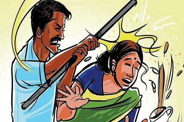 husband brutally kills wife in mohali
