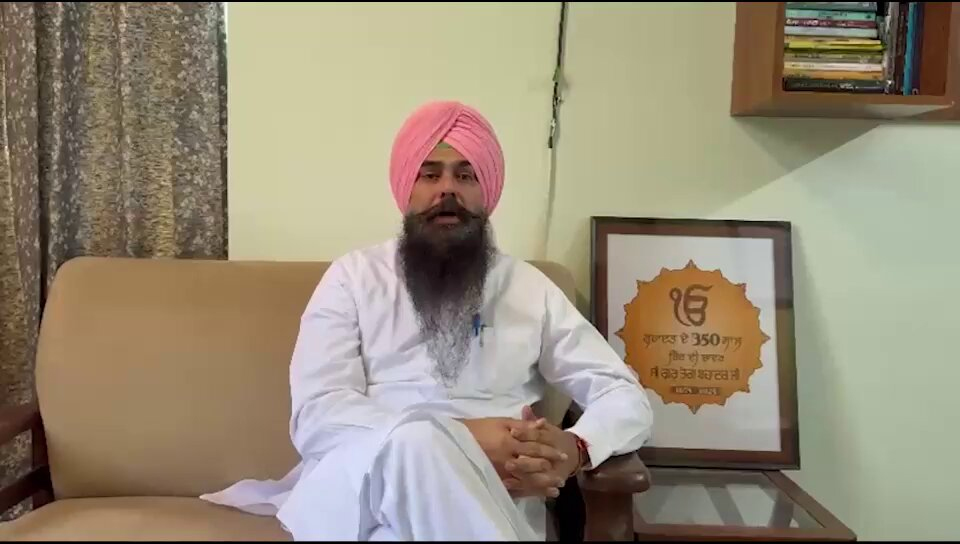 ਰਾਜਾ ਵੜਿੰਗ ਵੱਲੋਂ ਸਿੱਖ ਕਕਾਰਾਂ ਦਾ ਮਜ਼ਾਕ ਉਡਾਉਣਾ ਬੇਹੱਦ ਸ਼ਰਮਨਾਕ : ਮਲਵਿੰਦਰ ਕੰਗ