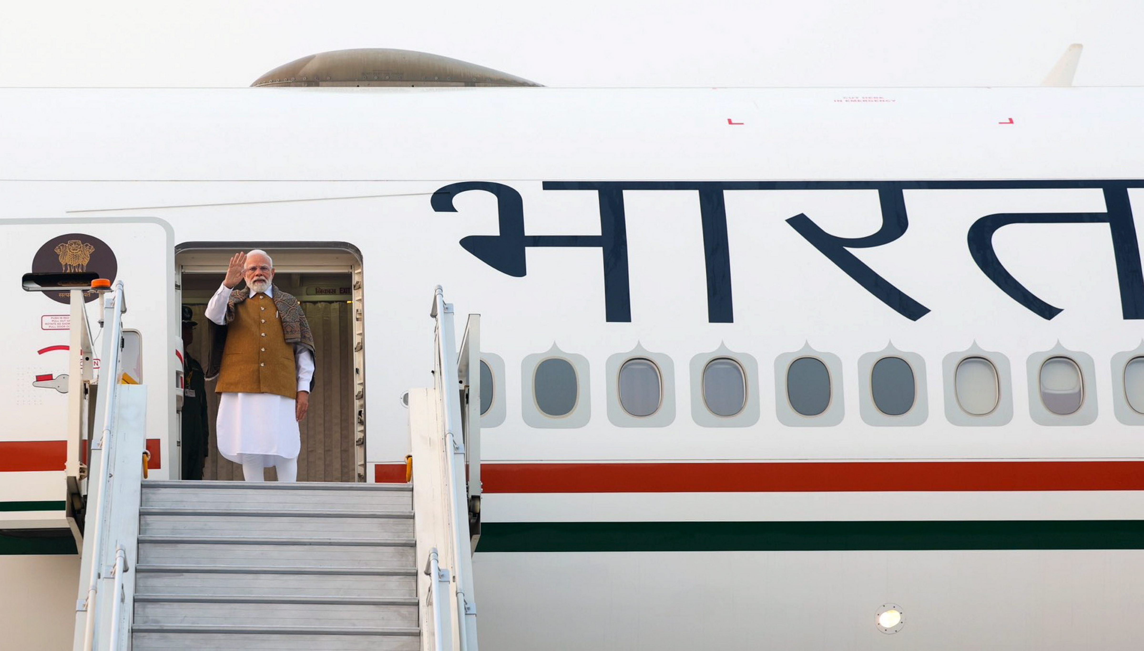 G20 ਸੰਮੇਲਨ ''ਚ ਲਈ ਦੱਖਣੀ ਅਫਰੀਕਾ ਗਏ PM Modi, ਵੱਖ-ਵੱਖ ਵਿਸ਼ਵ ਨੇਤਾਵਾਂ ਨਾਲ ਕਰਨਗੇ ਮੁਲਾਕਾਤ