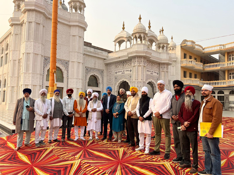 ਡੇਰਾ ਸੰਤਗੜ੍ਹ ਵਿਖੇ ਨਗਰ ਕੀਰਤਨ ’ਚ ਸ਼ਾਮਲ ਸੰਗਤਾਂ ਦੀ ਸੇਵਾ ਲਈ ਕੀਤੇ ਵੱਡੇ ਪ੍ਰਬੰਧ, ਪ੍ਰਸ਼ਾਸਨ ਵੀ ਰਿਹਾ ਪੱਬਾਂ ਭਾਰ