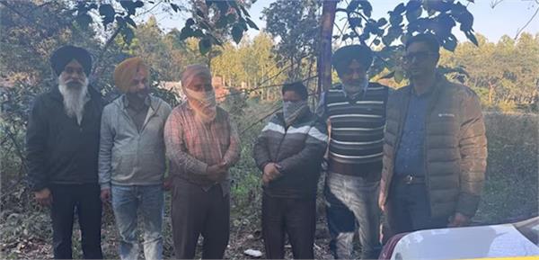 vigilance arrests junior engineer and contractor for taking bribe of rs  15 000