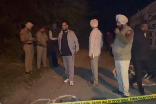 ਪੰਜਾਬ ''ਚ ਫਿਰ ਹੋ ਗਿਆ ਵੱਡਾ ਐਨਕਾਊਂਟਰ! ਰਾਤ ਵੇਲੇ ਗੂੰਜੇ ਫਾਇਰ, ਕੰਬਿਆ ਇਲਾਕਾ (ਵੀਡੀਓ)