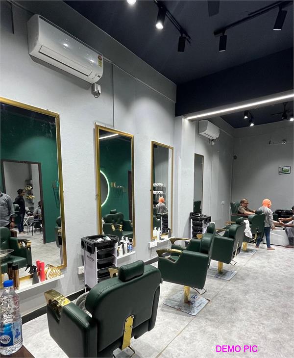 salon owner commits shameful act with female client