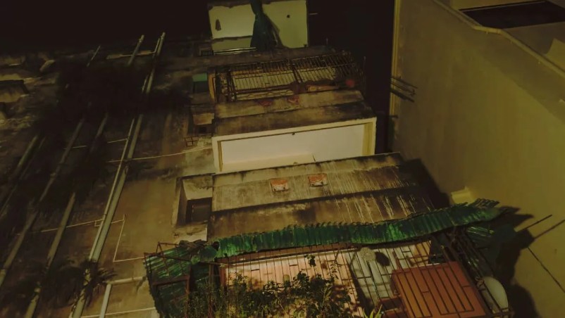 ਕਟਕ ''ਚ ਵਾਪਰਿਆ ਦਰਦਨਾਕ ਹਾਦਸਾ !  ਛੱਤ ਹੇਠਾਂ ਆ ਪਰਿਵਾਰ,  3 ਜੀਆਂ ਦੀ ਮੌਤ