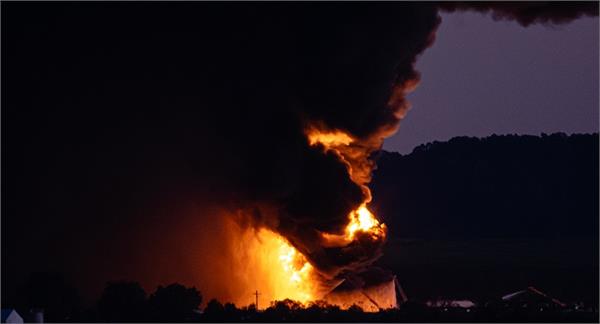 at least three people killed in plane crash in kentucky  us