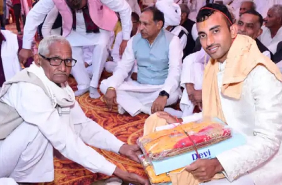 ਮਿਸਾਲ ਬਣਿਆ ਪੁਲਸ ਮੁਲਾਜ਼ਮ, ਮੰਗਣੀ 'ਤੇ ਮਿਲੇ 11 ਲੱਖ ਰੁਪਏ ਕੈਸ਼ ਤੇ 15 ਤੋਲੇ ਸੋਨਾ ਕੀਤਾ ਵਾਪਸ