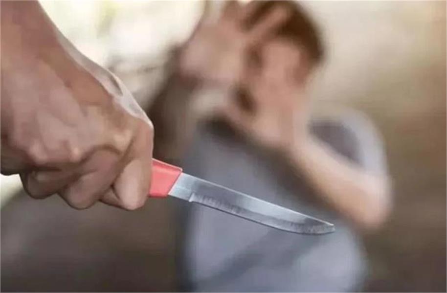 ਕਾਲਜ ਤੋਂ ਵਾਪਸ ਆ ਰਹੇ ਵਿਦਿਆਰਥੀ ''ਤੇ ਤੇਜ਼ਧਾਰ ਹਥਿਆਰ ਨਾਲ ਹਮਲਾ, ਸੀਨੀਅਰਾਂ ਨੇ...