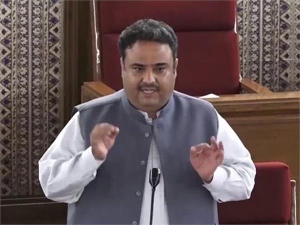 pakistani senator dinesh kumar expressed his pain in parliament
