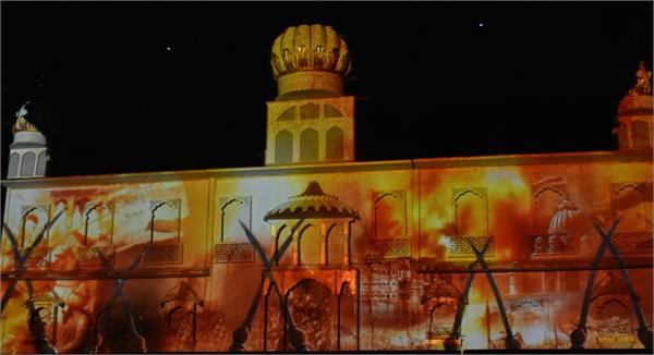 15 000 devotees participated in the light and sound show 