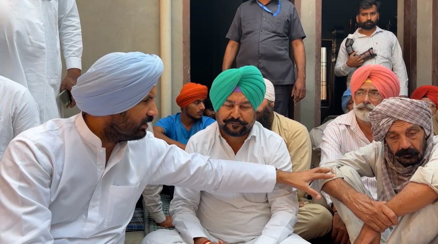 ਗੋਲ਼ੀਆਂ ਮਾਰ ਕੇ ਕਤਲ ਕੀਤੇ ਕਬੱਡੀ ਖਿਡਾਰੀ ਦੇ ਘਰ ਪਹੁੰਚੇ ਰਾਜਾ ਵੜਿੰਗ (ਵੀਡੀਓ)