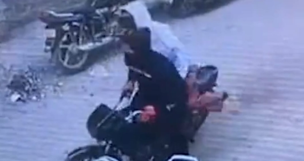 ਲੁਧਿਆਣਾ ''ਚ ਫ਼ਿਲਮੀ ਅੰਦਾਜ਼ ''ਚ ਲੁੱਟ ਦੀ ਕੋਸ਼ਿਸ਼! ਕਾਰੋਬਾਰੀ ਦੀ ਦਲੇਰੀ ਵੇਖ ਭੱਜੇ ਲੁਟੇਰੇ