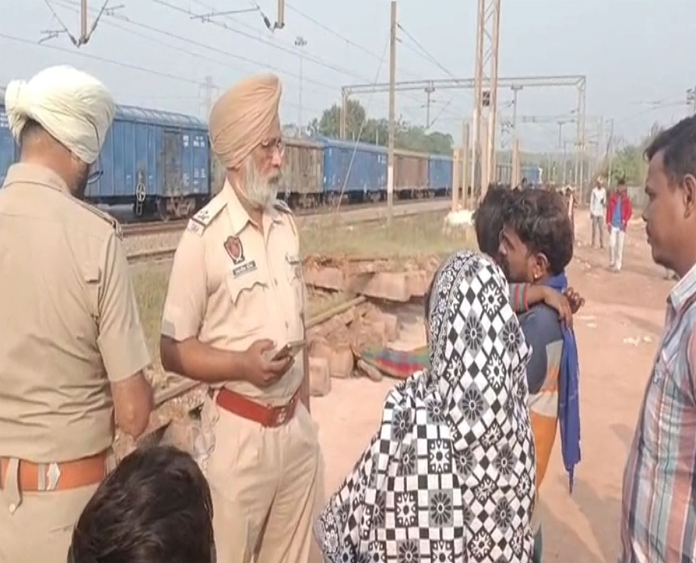 ਸ੍ਰੀ ਕੀਰਤਪੁਰ ਸਾਹਿਬ 'ਚ ਵੱਡੀ ਵਾਰਦਾਤ! ਰੇਲਵੇ ਸਟੇਸ਼ਨ ਨੇੜੇ ਮਜ਼ਦੂਰ ਦਾ ਬੇਰਿਹਮੀ ਨਾਲ ਕਤਲ