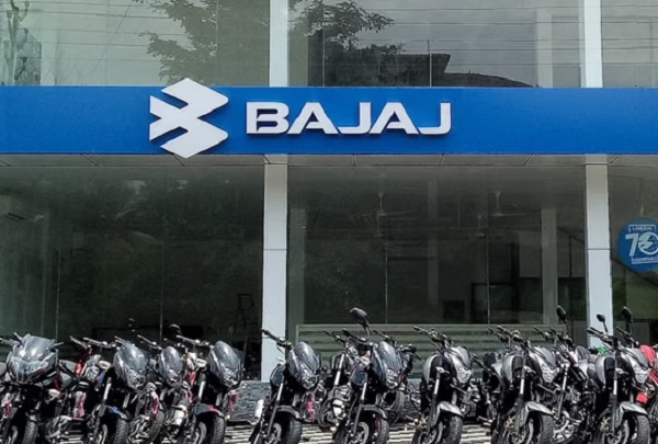 Bajaj Auto ਨੇ ਤੋੜੇ ਰਿਕਾਰਡ, ਅਕਤੂਬਰ ''ਚ 5 ਲੱਖ ਤੋਂ ਵੱਧ ਵਾਹਨ ਵੇਚੇ