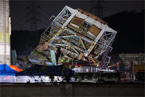 three people killed tower collapses at a defunct power plant