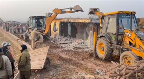 pathankot administration takes strict action