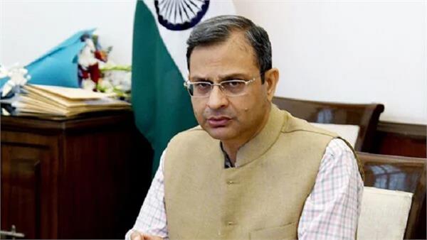 rbi is proceeding cautiously  bank norms were relaxed   malhotra