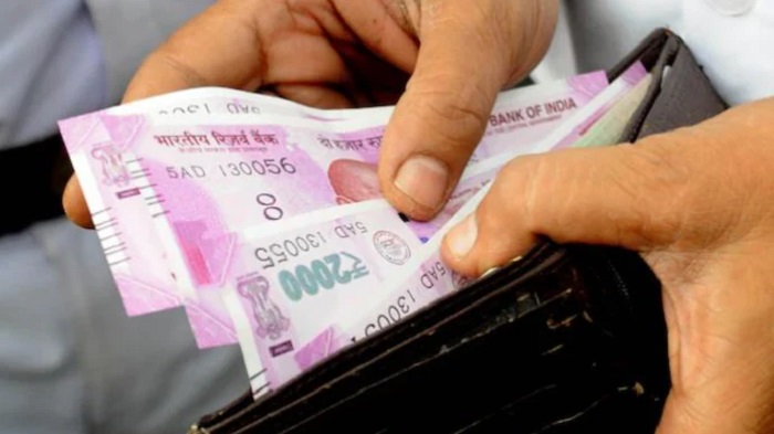 2000 Rupee Note : 2000 ਰੁਪਏ ਦੇ ਨੋਟਾਂ 'ਤੇ ਜਾਣੋ ਤਾਜ਼ਾ ਅਪਡੇਟ, ਅਜੇ ਵੀ...