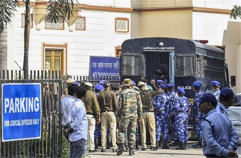 ਦਿੱਲੀ ਧਮਾਕੇ ਦਾ ਮੁਲਜ਼ਮ ਬਿਲਾਲ ਪਟਿਆਲਾ ਹਾਊਸ ਕੋਰਟ ''ਚ ਪੇਸ਼; ਸ਼੍ਰੀਨਗਰ ਤੋਂ ਕੀਤਾ ਸੀ ਕਾਬੂ