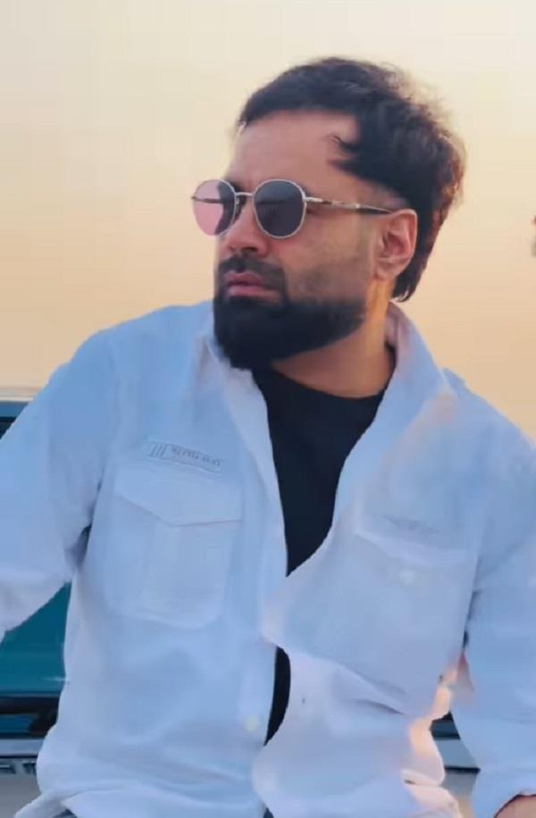 punjabi singer kamal grewal accepts challenge 