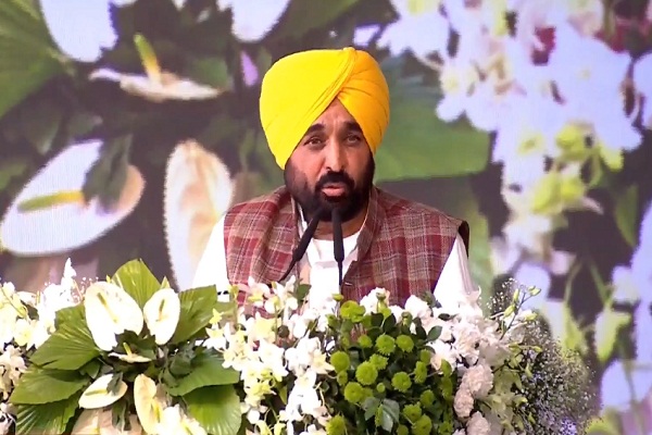 ਨੌਵੇਂ ਪਾਤਸ਼ਾਹ ਜੀ ਦੀ ਕੁਰਬਾਨੀ ਨੂੰ ਸ਼ਬਦਾਂ ''ਚ ਬਿਆਨ ਨਹੀਂ ਕੀਤਾ ਜਾ ਸਕਦਾ : CM ਮਾਨ (ਵੀਡੀਓ)