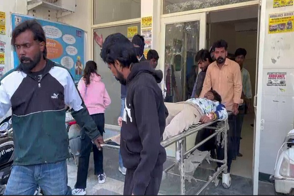 ਪੰਜਾਬ ਦੇ ਇਸ ਜ਼ਿਲ੍ਹੇ ''ਚ ਦੂਜੇ ਦਿਨ ਵੀ ਚੱਲੀਆਂ ਗੋਲੀਆਂ, ਬੁਰੀ ਤਰ੍ਹਾਂ ਡਰੇ ਲੋਕ, ਹੁਣ ਨੌਜਵਾਨ ''ਤੇ...