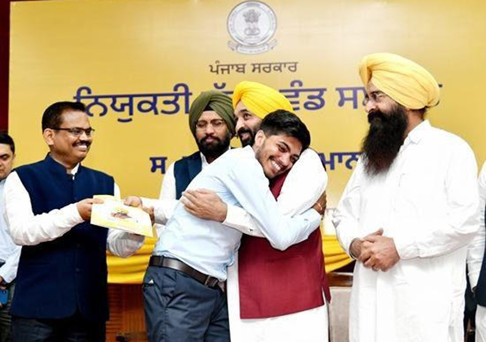 ਖਿਡਾਰੀਆਂ ਨੂੰ ਮਿਲਿਆ ''ਮੈਡੀਕਲ ਕਵਚ''! ਮਾਨ ਸਰਕਾਰ ਨੇ 100+ ਅਸਾਮੀਆਂ ਭਰਨ ਨੂੰ ਦਿੱਤੀ ਮਨਜ਼ੂਰੀ