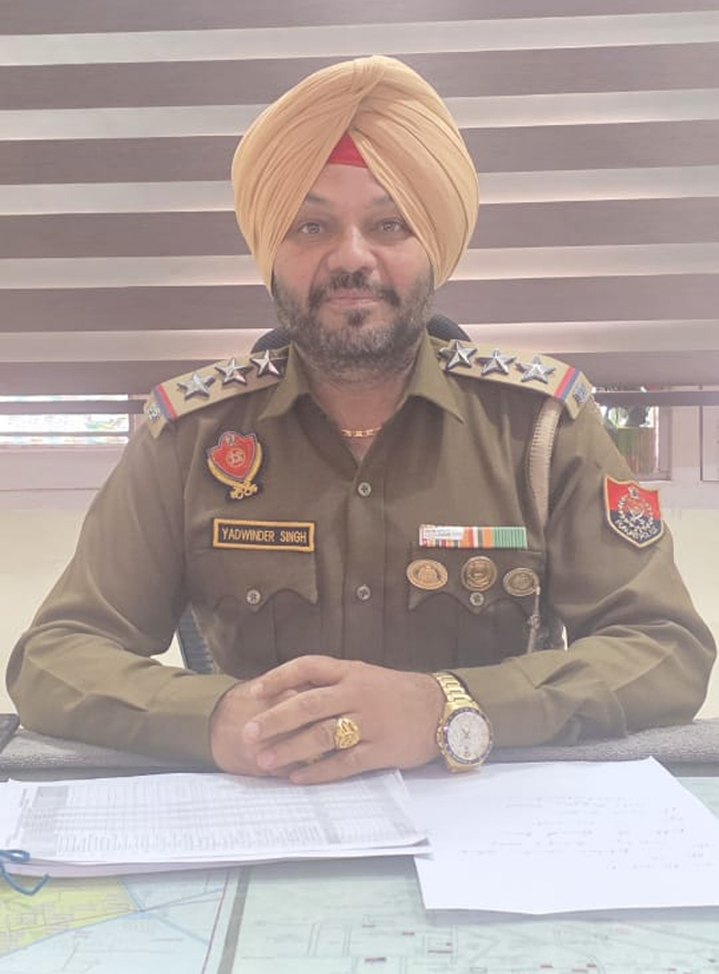 ਐਕਸ਼ਨ ਮੋਡ ''ਚ ਥਾਣਾ ਪੰਜ ਦੇ ਇੰਚਾਰਜ ਯਾਦਵਿੰਦਰ ਸਿੰਘ, ਸ਼ਰਾਰਤੀ ਅਨਸਰਾਂ ਨੂੰ ਦਿੱਤੀ ਚਿਤਾਵਨੀ