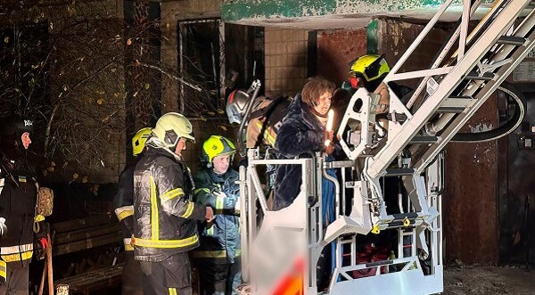 ਰੂਸ ਨੇ ਇਕ ਵਾਰ ਫ਼ਿਰ ਯੂਕ੍ਰੇਨ ''ਤੇ ਕੀਤਾ ਡਰੋਨ ਹਮਲਾ ! ਸੁੱਤੇ ਪਏ ਲੋਕਾਂ ਨੂੰ ਨਾ ਮਿਲਿਆ ਭੱਜਣ ਦਾ ਮੌਕਾ