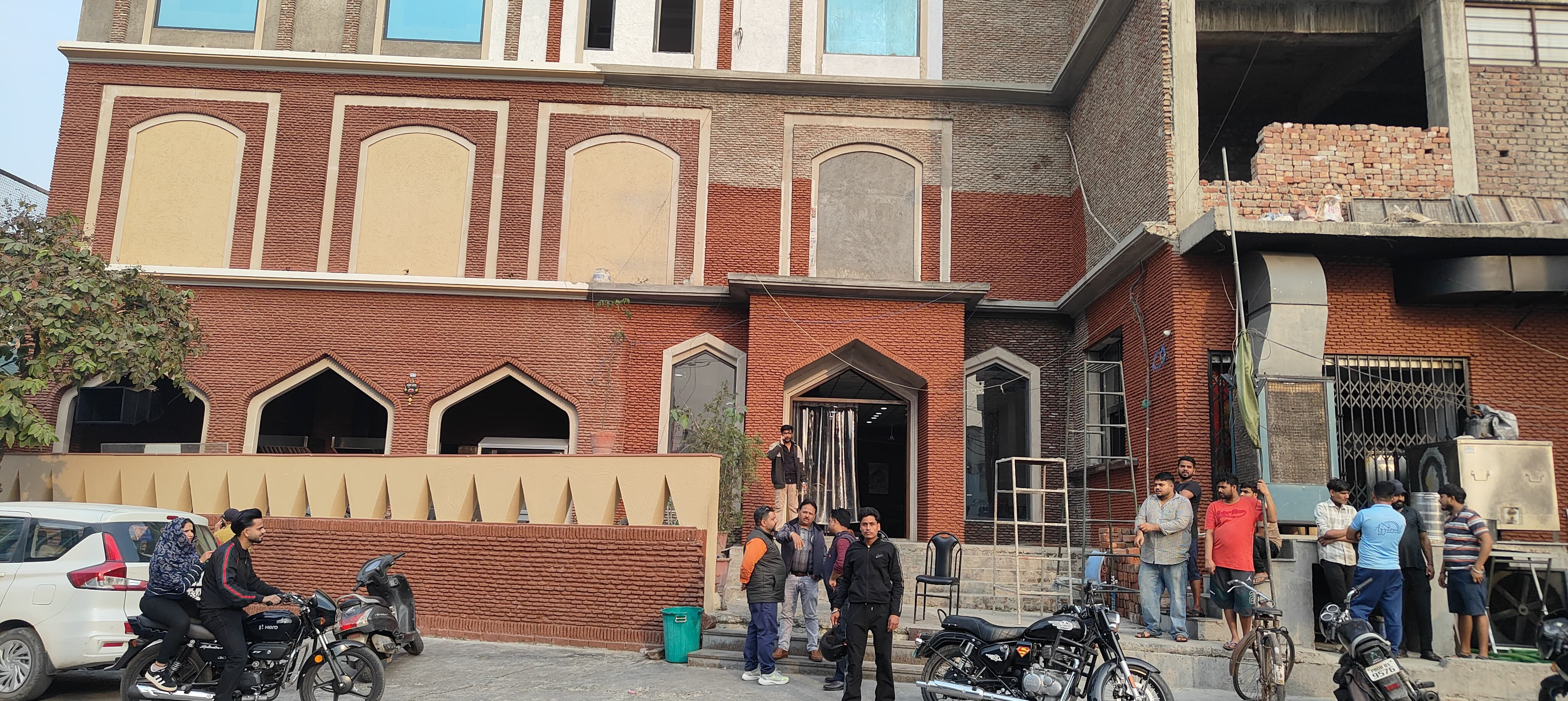 ਜਲੰਧਰ ਦੇ ਮਸ਼ੂਹਰ ਢਾਬੇ ''ਤੇ ਰੇਡ