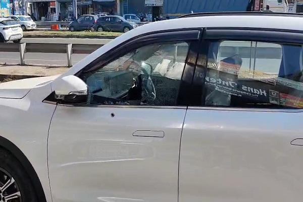 ਜ਼ੀਰਕਪੁਰ ''ਚ ਹੋਟਲ ਬਾਹਰ ਚੱਲੀਆਂ ਗੋਲੀਆਂ, ਪੂਰਾ ਇਲਾਕੇ ਦਹਿਸ਼ਤ ''ਚ