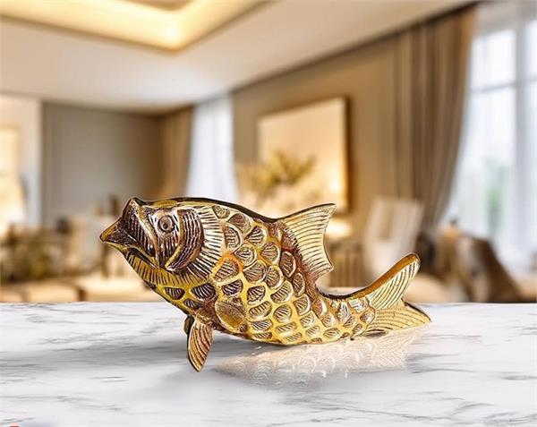 according to vastu brass fish